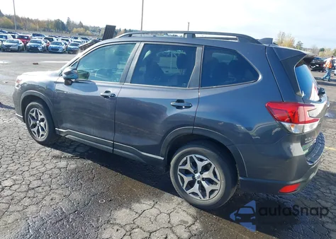 2020 Subaru Forester Premium z USA, uszkodzony, nr VIN JF2SKAGC5LH495571